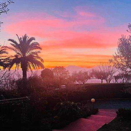 Villa Mandetta B&B Santo Stefano del Sole Exteriör bild