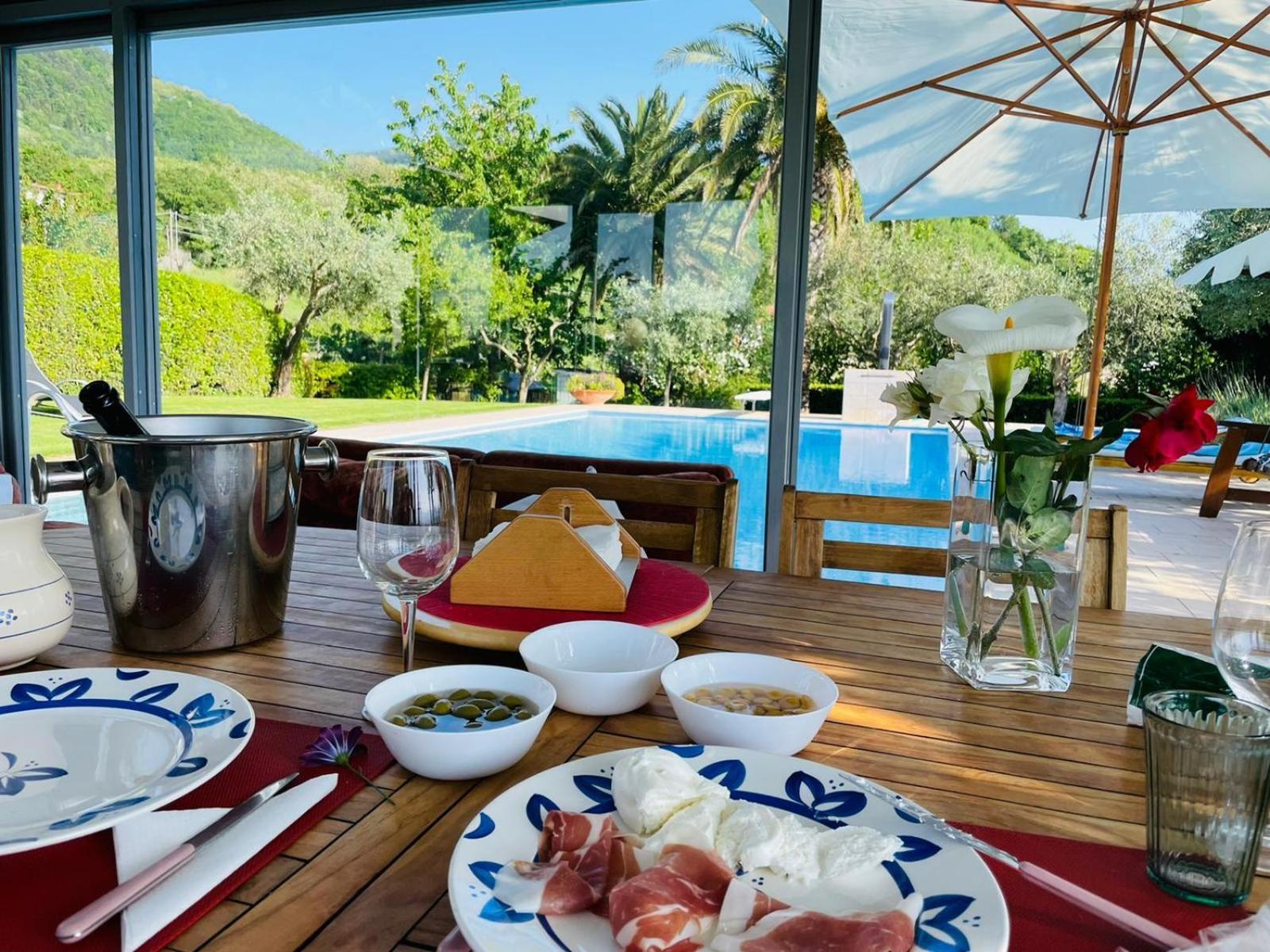 Villa Mandetta B&B Santo Stefano del Sole Exteriör bild