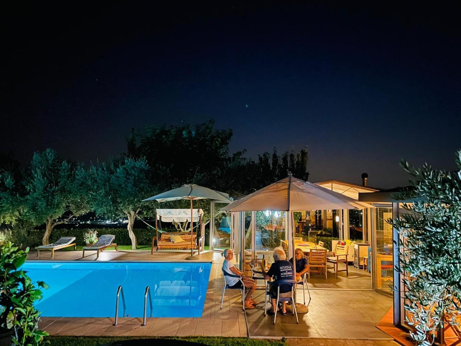 Villa Mandetta B&B Santo Stefano del Sole Exteriör bild